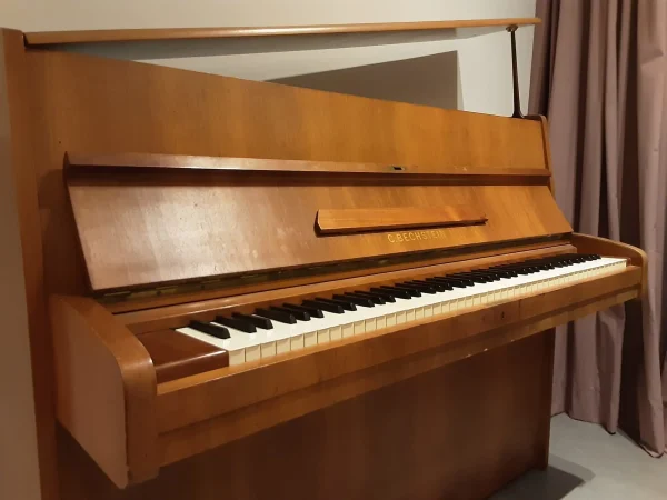 Pianoforte verticale Bechstein